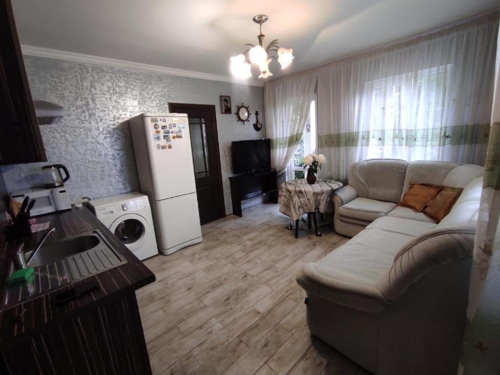 Guest House Chalet Agave Gagra Buitenkant foto